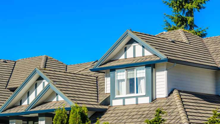 Why It’s Better to Let a Professional Do Your Roof Repair?