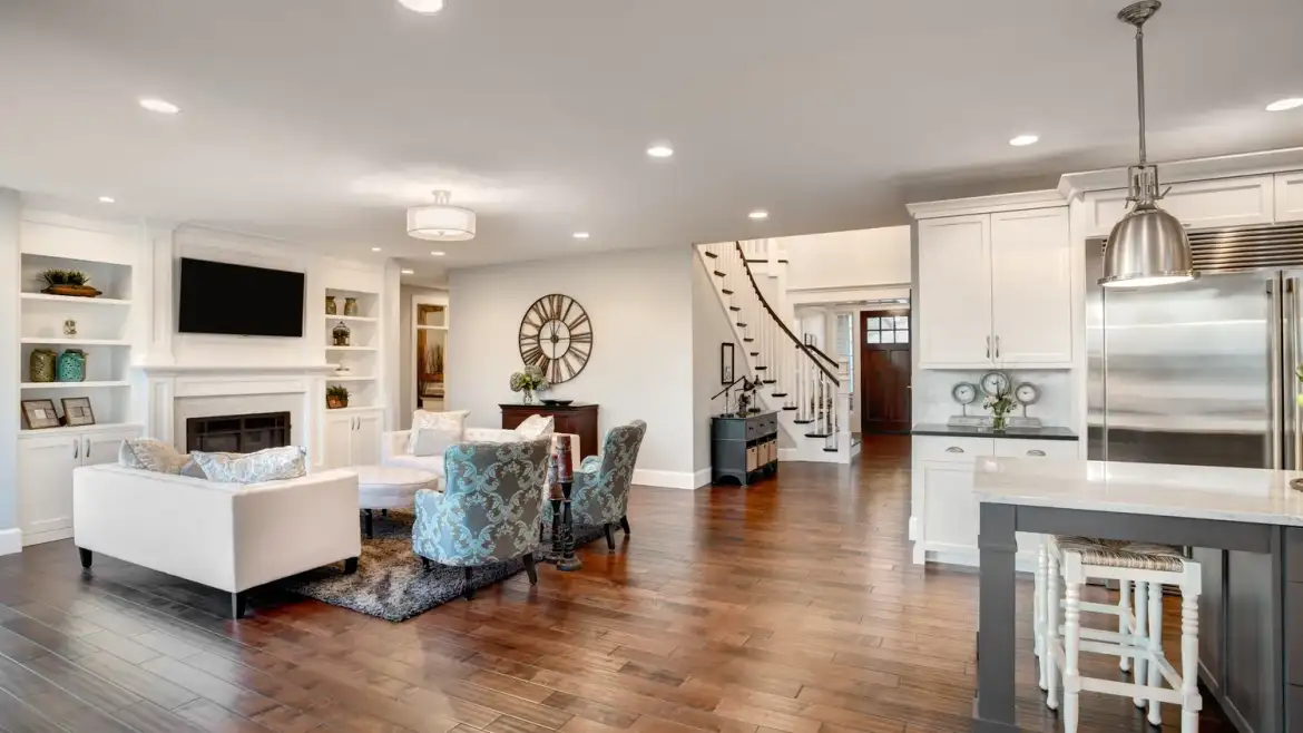 Flooring Contractors Near Me St. Charles | BM Hardwood Flooring